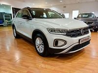 Usata VW T-Roc Life 110 CV (80 kW) 2023 Beige SUV
