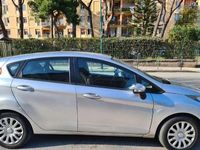 Usata Ford Fiesta 82 CV (60 kW) 2009 Argento Berlina