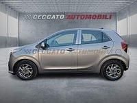 Usado Kia Picanto Urban 63 CV (46 kW) 2025 Gris Utilitario