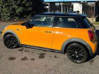 Usata Mini Cooper D 116 CV (85 kW) 2014 Arancione Utilitaria