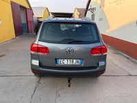 Usata VW Touareg 224 CV (164 kW) 2006 Grigio SUV
