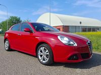 Usata Alfa Romeo Giulietta Distinctive 120 CV (88 kW) 2011 Rosso Utilitaria