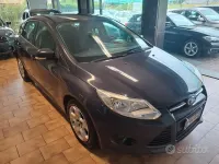 Usata Ford Focus 95 CV (69 kW) 2014 Grigio Berlina