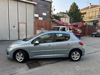 Gebraucht Peugeot 207 95 PS (69 kW) 2011 Blau Limousine