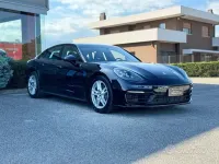 Usata Porsche Panamera 330 CV (242 kW) 2022 Nero Berlina