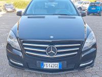 Usata Mercedes R350 Premium 265 CV (194 kW) 2011 Nero Monovolume