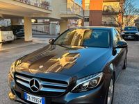 Usata Mercedes C220 170 CV (125 kW) 2016 Grigio Berlina