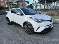 Usata Toyota C-HR Lounge 98 CV (72 kW) 2017 Bianco SUV