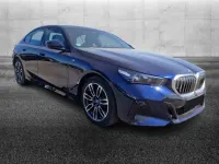 Usata BMW 530e M Sport 299 CV (219 kW) 2024 Blu/azzurro Berlina