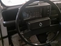 Usata Renault R4 33 CV (24 kW) 1989 Bianco Utilitaria