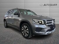 Usata Mercedes GLB200 150 CV (110 kW) 2022 Grigio montagna / metallizzato SUV