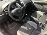 Usata Peugeot 207 Sport 73 CV (53 kW) 2009 Grigio Berlina