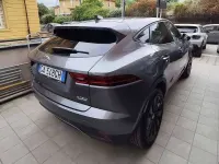 Usata Jaguar E-Pace Chequered Flag 150 CV (110 kW) 2019 Argento SUV