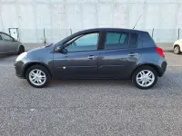 Usata Renault Clio II LE 75 CV (55 kW) 2008 Berlina