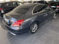 Usata Mercedes C200 136 CV (100 kW) 2016 Grigio tenorite Berlina