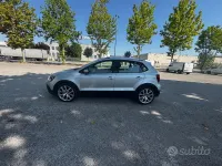 Usata VW Polo Cross 90 CV (66 kW) 2016 Grigio Utilitaria
