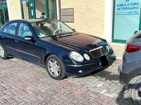 Usata Mercedes E280 Avantgarde 231 CV (169 kW) 2005 Blu Berlina