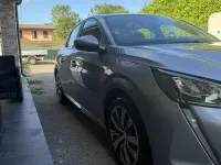 Usata Peugeot 208 75 CV (55 kW) 2021 Grigio Utilitaria
