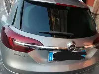 Usata Opel Insignia Sport 140 CV (102 kW) 2014 Grigio Station wagon