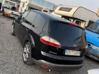 Usata Ford S-MAX Titanium 140 CV (102 kW) 2008 Nero Monovolume