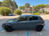 Usata Alfa Romeo 147 179 CV (131 kW) 2004 Grigio Utilitaria