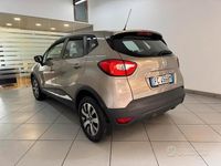 Usata Renault Captur 89 CV (65 kW) 2016 Beige SUV