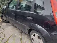 Usata Ford Fiesta 75 CV (55 kW) 2003 Nero Utilitaria