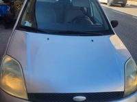 Usata Ford Fiesta 58 CV (42 kW) 2004 Grigio Utilitaria