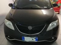 Usata Lancia Ypsilon 69 CV (50 kW) 2017 Nero Utilitaria