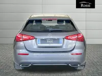 Usado Mercedes A180 Sport 116 HP (85 kW) 2018 Cinzento Sedan