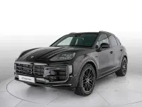 Nuova Porsche Cayenne Black Edition 2026 Nero cromite metallizzato SUV