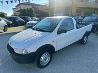 Usata Fiat Strada 68 CV (50 kW) 2003 Bianco Pick-up