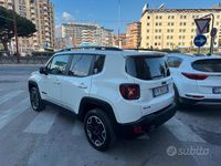 Begagnad Jeep Renegade Trailhawk 170 HK (125 kW) 2018 Vit SUV