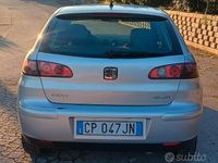 Usata Seat Ibiza 64 CV (47 kW) 2004 Grigio Utilitaria