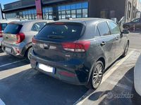 Usata Kia Rio 90 CV (66 kW) 2017 Nero Berlina
