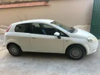 Usata Fiat Grande Punto 75 CV (55 kW) 2006 Bianco Utilitaria