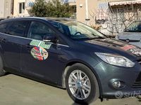 Usata Ford Focus Titanium 95 CV (69 kW) 2014 Blu Station wagon