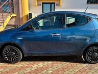 Usata Lancia Ypsilon Silver 69 CV (50 kW) 2021 Blu/azzurro Utilitaria