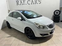 Usata Opel Corsa 125 CV (91 kW) 2009 Bianco Coupé