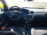 Usata Ford Focus 90 CV (66 kW) 2002 Grigio Station wagon