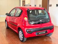 Usata Peugeot 107 68 CV (50 kW) 2007 Rosso Utilitaria