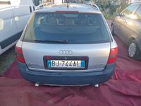 Usata Audi A6 Allroad 180 CV (132 kW) 2000 Argento Station wagon