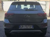 Usata VW T-Roc Life 150 CV (110 kW) 2023 Grigio SUV