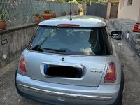 Usata Mini Cooper 75 CV (55 kW) 2004 Grigio Utilitaria
