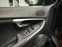 Usata Volvo V40 Momentum 120 CV (88 kW) 2017 Nero Station wagon