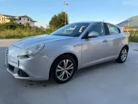 Usata Alfa Romeo Giulietta Exclusive 105 CV (77 kW) 2012 Argento Utilitaria