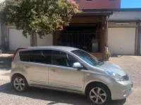 Usata Nissan Note 90 CV (66 kW) 2012 Grigio Utilitaria