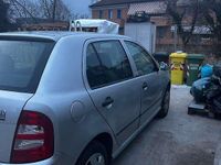 Usata Skoda Fabia Classic 68 CV (50 kW) 2002 Argento Berlina