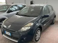 Usata Renault Clio Dynamique 75 CV (55 kW) 2012 Grigio Utilitaria