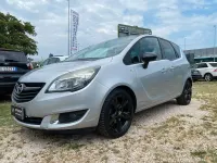Usata Opel Meriva Design Edition 121 CV (88 kW) 2015 Grigio chiaro Monovolume